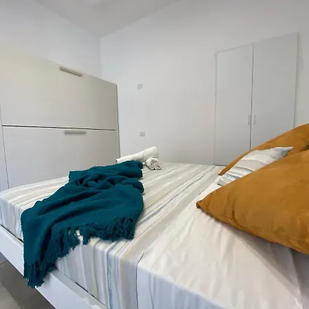 Cattleya Holidays Lägenhet *