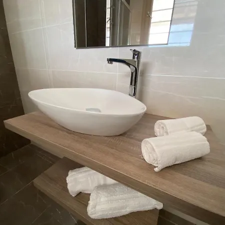 Cattleya Holidays Apartment *